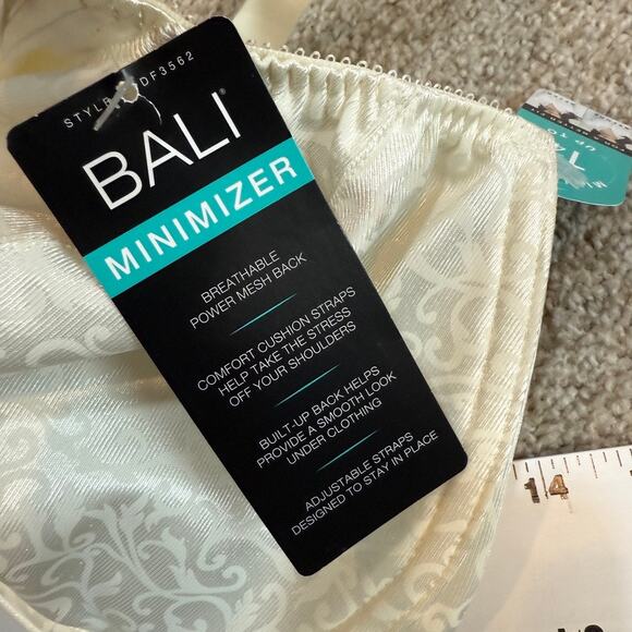 Bali 36DDD minimizer Satin Tracings underwire full coverage bra BC 2566 - Picture 2 of 13